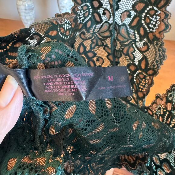 Frederick’s of Hollywood Green Lace Halter Teddy Bodysuit M - Picture 6 of 6